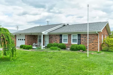 916 19th St, Tell City, IN 47586