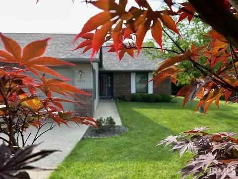 3915 S Allen Ct, Bloomington, IN 47401