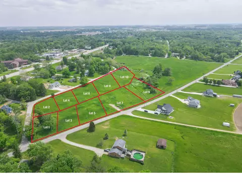 4 Meadowbrook Dr, New Castle, IN 47362