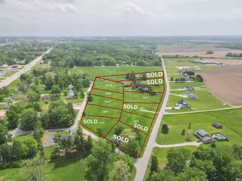 6 Meadowbrook Dr, New Castle, IN 47362