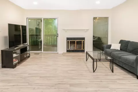 1845 E Waters Edge Dr, Bloomington, IN 47401 photo 6