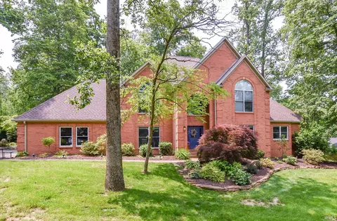 11130 Summitree Ct, Evansville, IN 47725