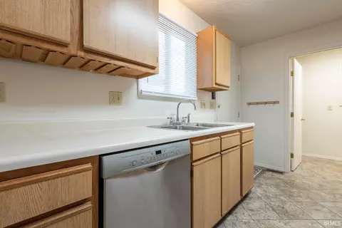 814 W Third St, Bloomington, IN 47404 photo 8