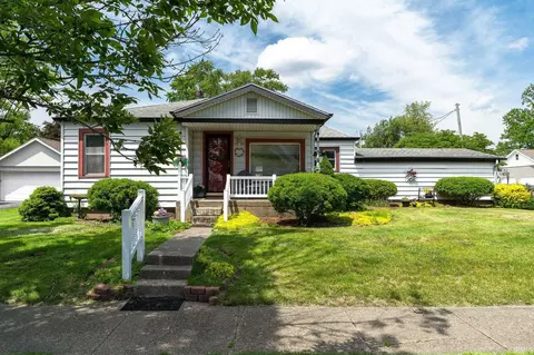 310 E Main St, Chalmers, IN 47929 photo 1