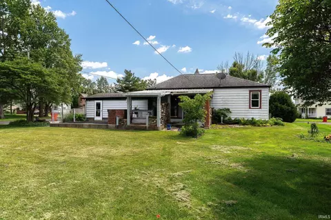 310 E Main St, Chalmers, IN 47929 photo 27