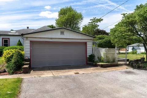 310 E Main St, Chalmers, IN 47929 photo 21