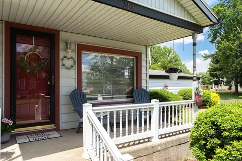 310 E Main St, Chalmers, IN 47929 photo 4