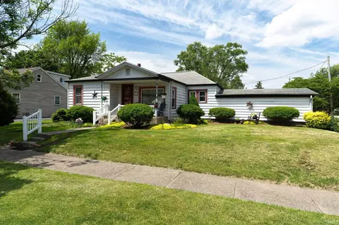 310 E Main St, Chalmers, IN 47929 photo 2