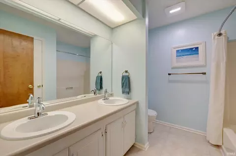 1350 E Browning Ct, Bloomington, IN 47401 photo 17
