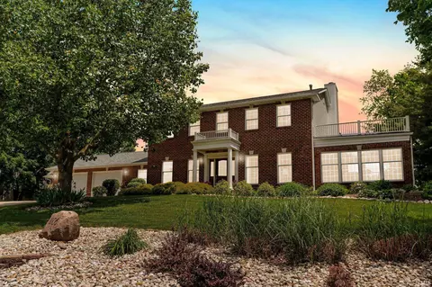 1106 Woodcrest Ln, Kendallville, IN 46755