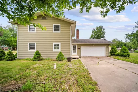 1534 Meadow Ln, Warsaw, IN 46580