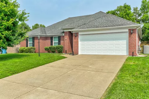 1000 Fawn Creek Dr, Evansville, IN 47712