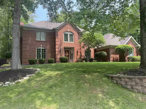 11621 German Pines Dr, Evansville, IN 47725