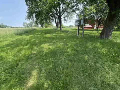 Exterior - 1020 E State St, Albany, IN 47320 photo 2 of 8