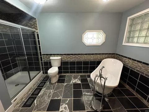 Bath - 1020 E State St, Albany, IN 47320 photo 2 of 3