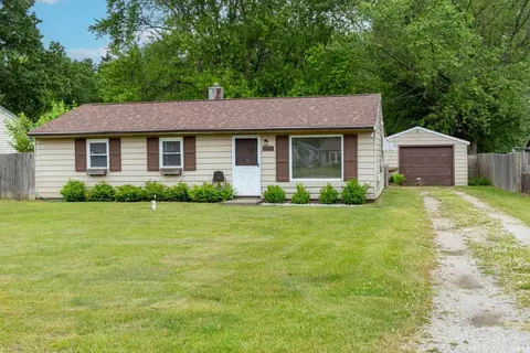 27672 Plainfield Dr, Elkhart, IN 46514