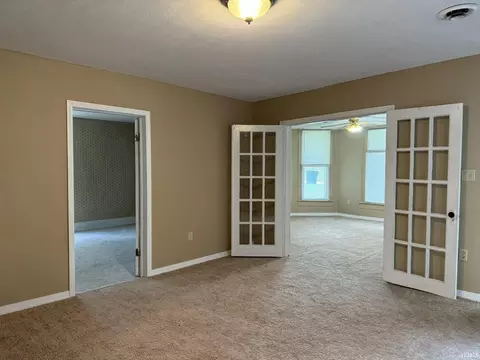 Living - 515 W Vine St, Mitchell, IN 47446 photo 1 of 4
