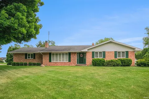 26966 Heather Ln, Elkhart, IN 46514