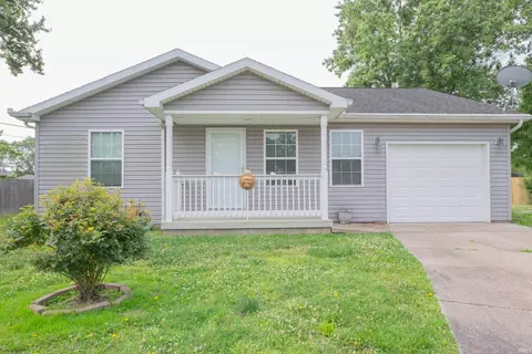 2206 Alan Ct, Evansville, IN 47720