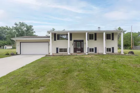 53140 Bowercrest Ct, South Bend, IN 46635