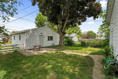 1815 E Bowman St, South Bend, IN 46613 photo 31