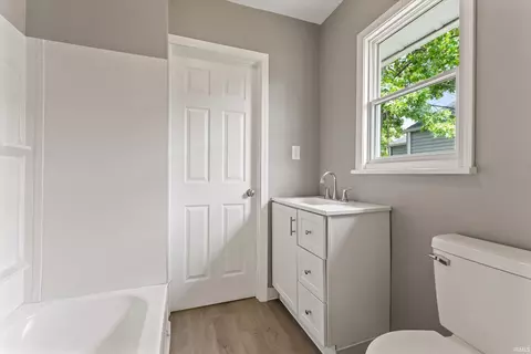 1815 E Bowman St, South Bend, IN 46613 photo 18