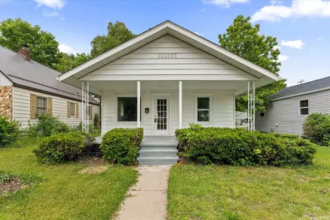 1815 E Bowman St, South Bend, IN 46613 photo 1