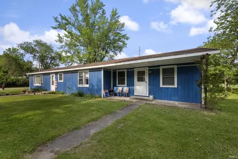 510 W West St, Medaryville, IN 47957