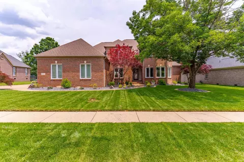 10737 Driver Dr, Evansville, IN 47725