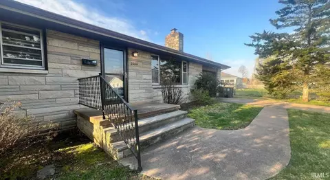 2608 Edwards Row, Bloomington, IN 47408 photo 1