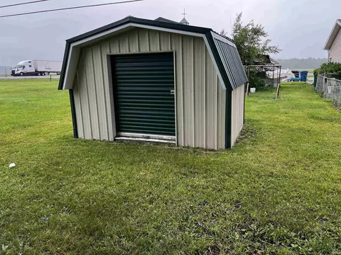 39 E Linn Rd, Bluffton, IN 46714 photo 5