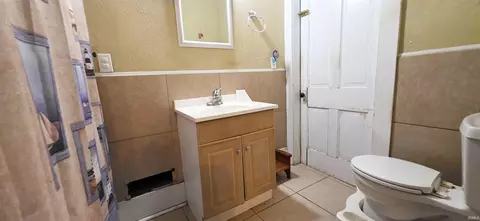 430 E 5th St, Mount Carmel, IL 62863 photo 6