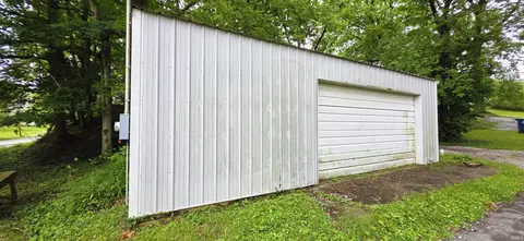 430 E 5th St, Mount Carmel, IL 62863 photo 15