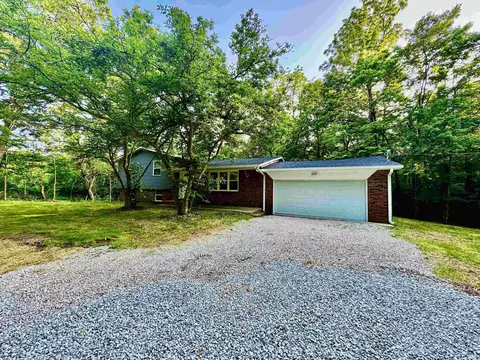 1870 S Knightridge Rd, Bloomington, IN 47401