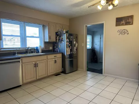 Kitchen - 2702 Eastern Ave, Bedford, IN 47421 photo 3 of 3