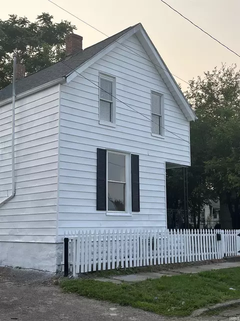 514 N Elliott St, Evansville, IN 47711
