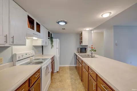 Kitchen - 532 Bex Addition Dr, Bedford, IN 47421 photo 1 of 3
