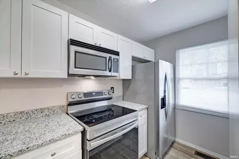 571 E Graham Pl, Bloomington, IN 47401 photo 11