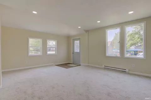 631 N Hickory St, Dunkirk, IN 47336 photo 5