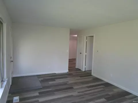 Living - 1575 N 075 E, Lagrange, IN 46761 photo 3 of 5