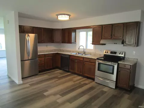 Kitchen - 1575 N 075 E, Lagrange, IN 46761 photo 2 of 3