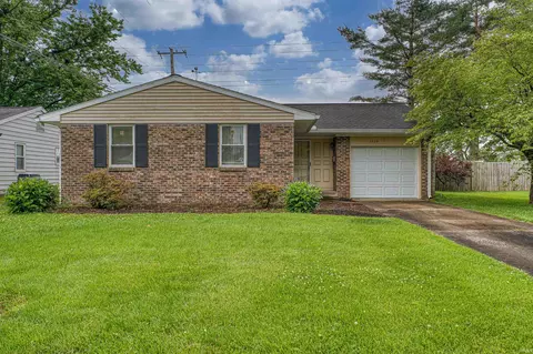 1529 Olympic Ct, Evansville, IN 47715