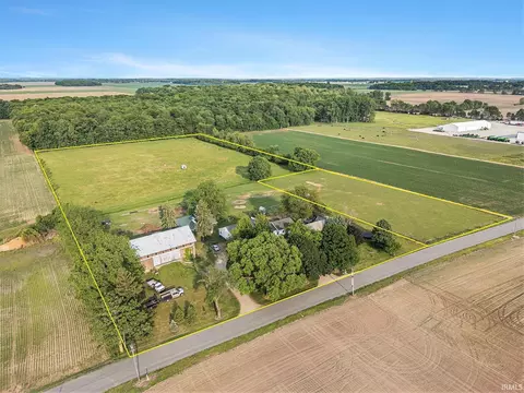 8794 N Harper Rd, Leesburg, IN 46538