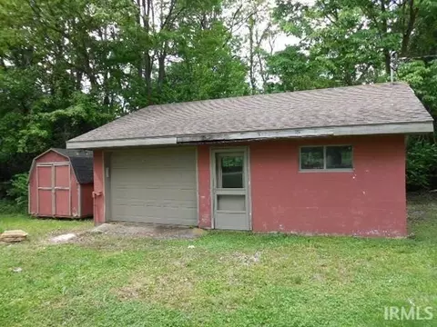 408 E Water St, Centerville, IN 47330 photo 4