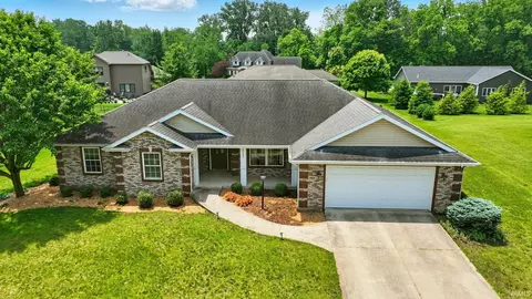 2703 E Porthcawl Rd, Winona Lake, IN 46590