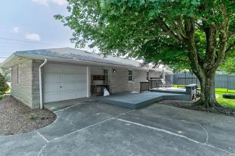 Exterior - 1434 Third Ave, Jasper, IN 47546 photo 6 of 11