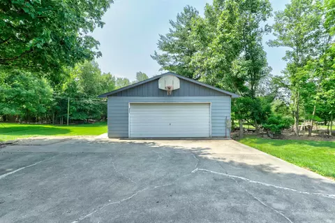 Exterior - 1434 Third Ave, Jasper, IN 47546 photo 7 of 11
