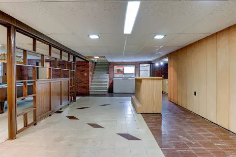 Entry Way - 1434 Third Ave, Jasper, IN 47546 photo 2 of 2