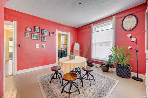 Dining - 613 S Walnut St, Bloomington, IN 47401 photo 1 of 3