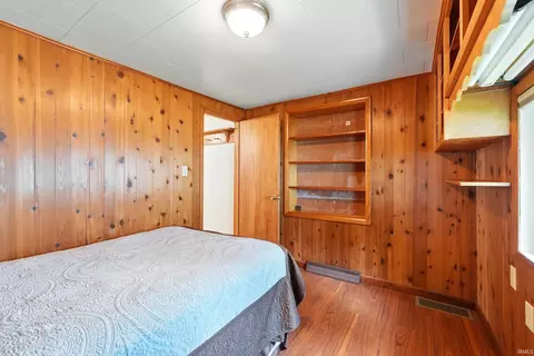 Bedroom - 1385 S 460 E, Lagrange, IN 46761 photo 2 of 5